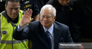 Bekas Perdana Menteri, Datuk Seri Najib Tun Razak dibawa ke Mahkamah Sesyen Kuala Lumpur bagi menghadapi beberapa pertuduhan mengikut Seksyen 23(1) Akta Suruhanjaya Pencegahan Rasuah 2009 berhubung kes 1Malaysia Development Bhd (1MDB) di Mahkamah Jalan Duta, Kuala Lumpur. foto FAREEZ FADZIL, 20 SEPTEMBER 2018