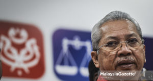 Setiausaha Agung UMNO, Tan Sri Annuar Musa bercakap pada sidang media mengenai perkembangan terkini dasar parti UMNO di Menara Dato Onn Pusat Dagangan Dunia Putra (PWTC), Kuala Lumpur. foto AFFAN FAUZI, 24 SEPTEMBER 2018