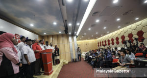 Setiausaha Agung UMNO, Tan Sri Annuar Musa bercakap pada sidang media mengenai perkembangan terkini dasar parti UMNO di Menara Dato Onn Pusat Dagangan Dunia Putra (PWTC), Kuala Lumpur. foto AFFAN FAUZI, 24 SEPTEMBER 2018