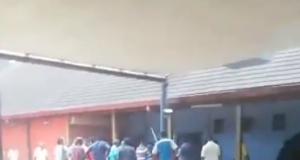 Insiden pukul memukul berlaku di Cabang PKR Sungai Petani pagi ini.