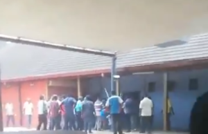 Insiden pukul memukul berlaku di Cabang PKR Sungai Petani pagi ini.