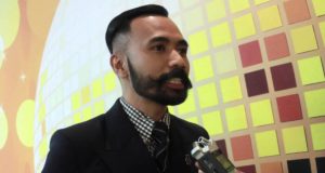 Ikon fesyen, Wak Doyok atau nama sebenarnya Mohd Azwan Md Nor hari ini menyertai Parti Amanah Negara (Amanah) walaupun sebelum Pilihan Raya Umum Ke-14 lalu kerap dilihat menghadiri program-program yang dihadiri oleh bekas perdana menteri Datuk Seri Najib Tun Razak.