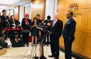 Datuk Seri Wee Ka Siong.