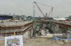 Kerja-kerja pembinaan ketika tinjauan Lensa MalaysiaGazette pada Majlis Pelancaran Kerja Pembinaan Terowong MRT Laluan Sungai Buloh-Serdang-Putrajaya di Stesen MRT Bandar Malaysia, Kuala Lumpur. foto FAREEZ FADZIL, 01 MAC 2018
