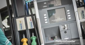 Kementerian Perdagangan Dalam Negeri dan Hal Ehwal Pengguna (KPDNHEP) Johor memberi jaminan bekalan petrol dan diesel di negeri ini mencukupi.