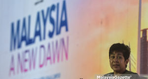 Gabenor Bank Negara, Datuk Nor Shamsiah Mohd Yunus bercakap ketika sesi panel pada Program Malaysia A New Dawn anjuran Kementerian Kewangan Malaysia di Hotel Shangri-La, Kuala Lumpur. foto IAFFAN FAUZI, 09 OKTOBER 2018