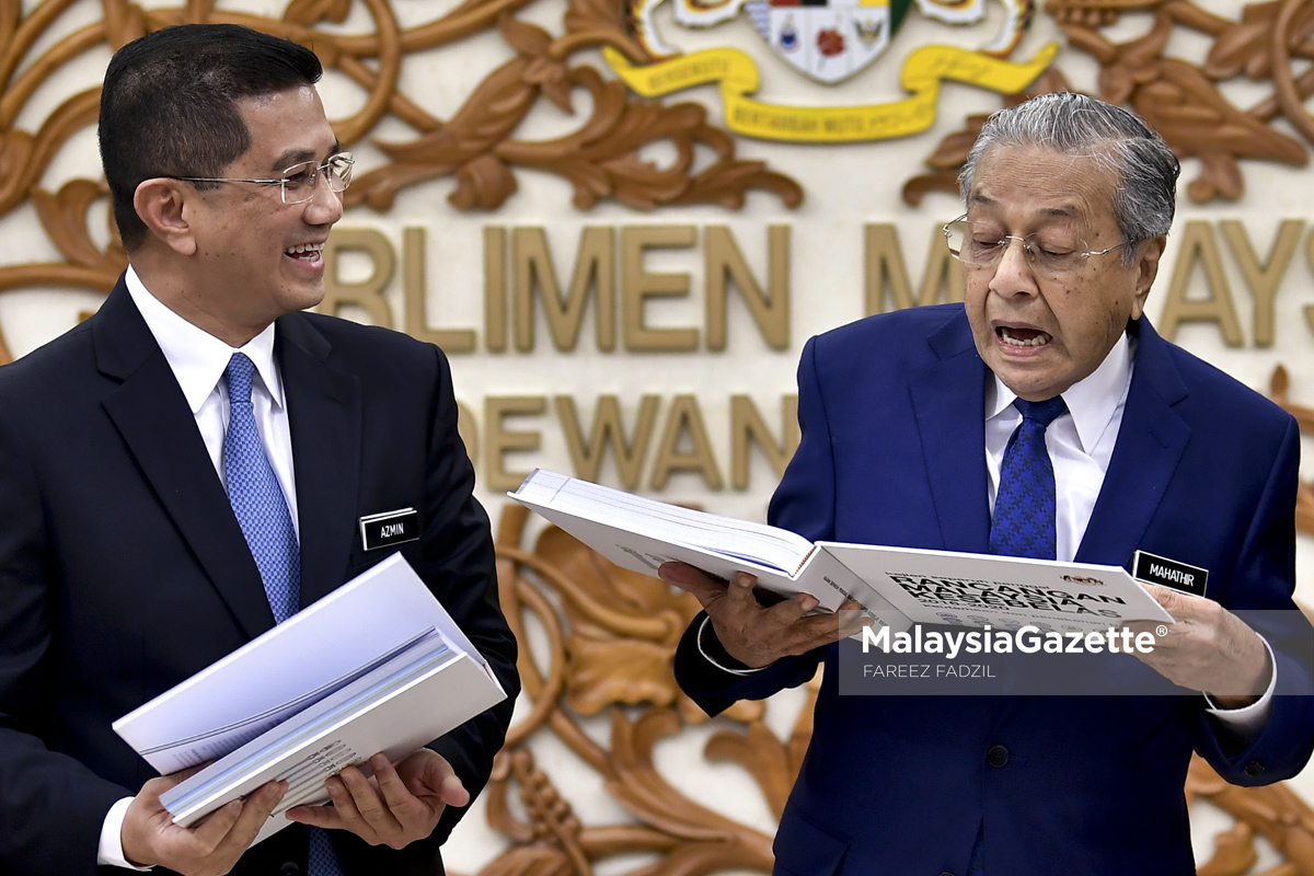 Tun M Bentang Rancangan Malaysia ke 11 (RMK11) di Parlimen ...