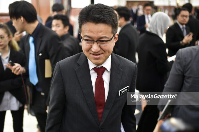 Timbalan Menteri Pertahanan yang juga Pengerusi DAP Johor, Liew Chin Tong ketika hadir pada Sidang Dewan Rakyat di Bangunan Parlimen, Kuala Lumpur. foto FAREEZ FADZIL, 18 OKTOBER 2018