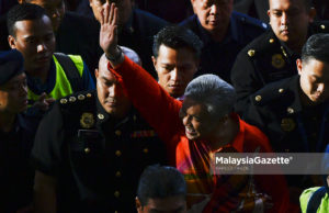 Zahid Hamidi Tiba di Mahkamah Jalan Duta #19102918