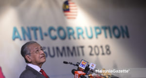 Perdana Menteri, Tun Dr. Mahathir Mohamad berucap pada Persidangan Anti Rasuah 2018 dan Tadbir Urus Yang Baik dan Integriti bagi Pertumbuhan Ekonomi Mapam di Hotel Istana, Kuala Lumpur. foto SYAFIQ AMBAK, 30 OKTOBER 2018.