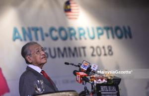 Perdana Menteri, Tun Dr. Mahathir Mohamad berucap pada Persidangan Anti Rasuah 2018 dan Tadbir Urus Yang Baik dan Integriti bagi Pertumbuhan Ekonomi Mapam di Hotel Istana, Kuala Lumpur. foto SYAFIQ AMBAK, 30 OKTOBER 2018.