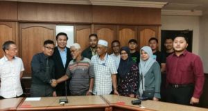 Exco Pertanian, Pembangunan Usahawan dan Industri Asas Tani Melaka Norhizam Hassan Baktee memohon maaf dan akan berusaha memperbaiki kelemahan yang ada pada dirinya terutamanya aspek komunikasi apabila berhadapan dengan rakyat.