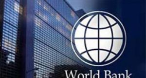Ketua Ekonomi, Makroekonomi, Perdagangan dan Amalan Pelaburan Global Bank Dunia, Richard Record berkata, paras hutang negara masih sederhana dan tidak membimbangkan.