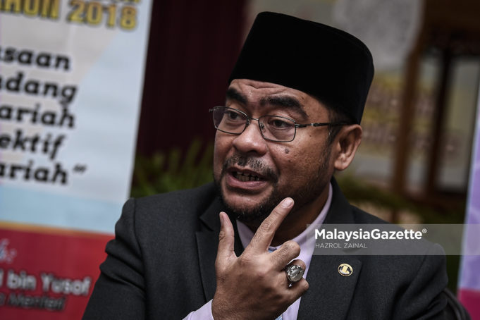 Menteri di Jabatan Perdana Menteri Datuk Dr Mujahid Yusof Rawa bagaimanapun menasihatkan agar penceramah agama untuk mengikut tiga teras yang diperjuangkan kerajaan Pakatan Harapan (PH) sekiranya ingin ke udara.