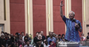 Bekas Perdana Menteri, Datuk Seri Najib Razak bercakap pada Majlis Santai Bersama Najib Razak di Dewan Tun Hussein Onn, Pusat Dagangan Dunia Putra (PWTC), Kuala Lumpur. foto AFFAN FAUZI, 03 NOVEMBER 2018.