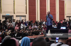 Bekas Perdana Menteri, Datuk Seri Najib Razak bercakap pada Majlis Santai Bersama Najib Razak di Dewan Tun Hussein Onn, Pusat Dagangan Dunia Putra (PWTC), Kuala Lumpur. foto AFFAN FAUZI, 03 NOVEMBER 2018.