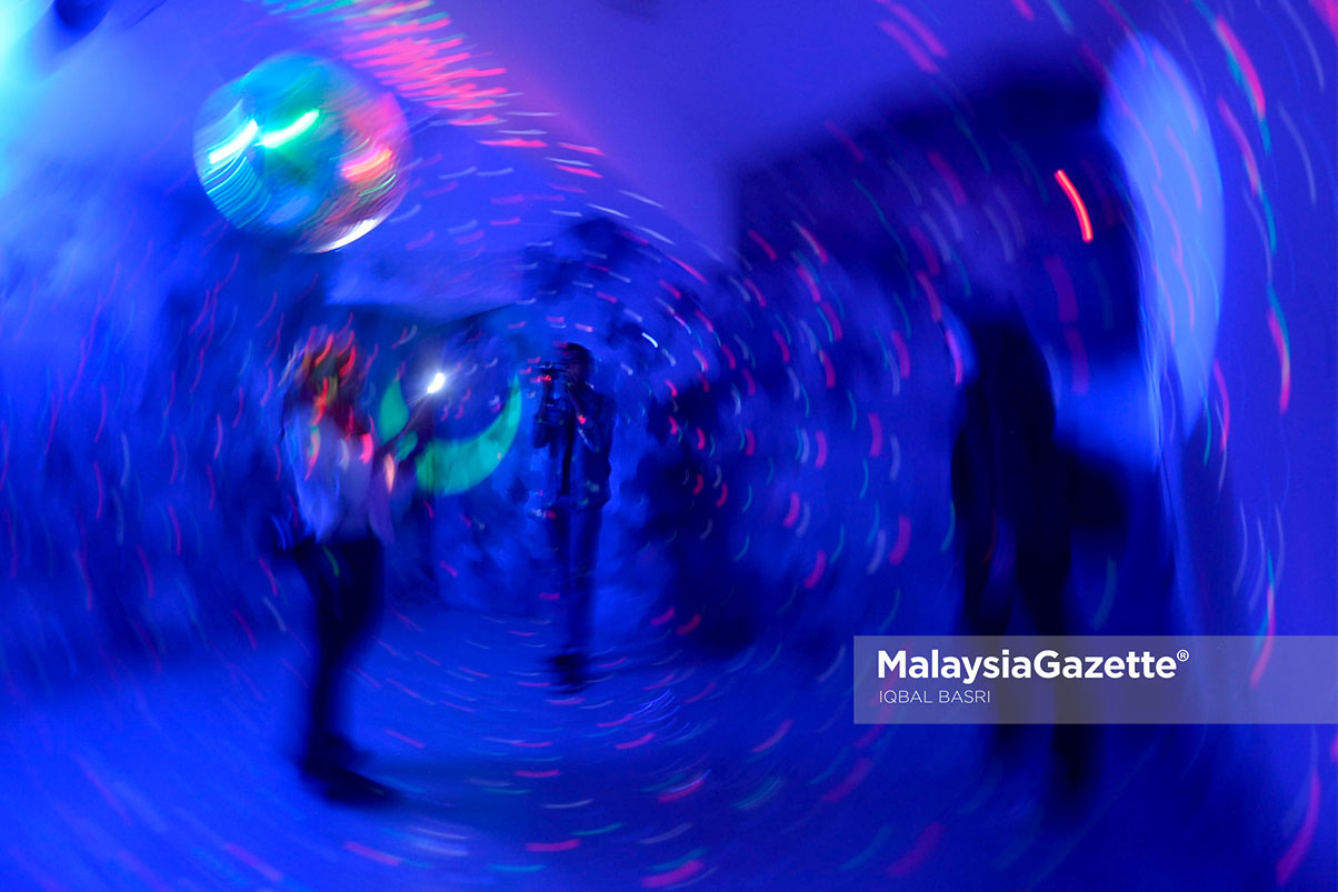 Sebahagian pengunjung pada Festival Urbanscapes Seni Kreatif Terkini Malaysia ketika tinjauan lensa Malaysia Gazette di Medan Pasar, Kuala Lumpur. foto IQBAL BASRI, 11 NOVEMBER 2018