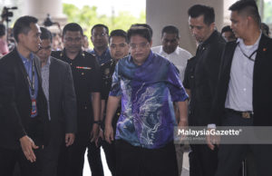 Datuk Seri Tengku Adnan Tengku Mansor hari ini mengekalkan pengakuan tidak bersalah di Mahkamah Tinggi di sini atas satu pertuduhan menerima rasuah RM2 juta daripada seorang ahli perniagaan, pada 2016.