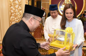 Tengku Permaisuri Selangor terima darjah kebesaran Kelantan