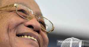 Lim Kit Siang.