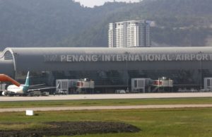 Kesesakan Lapangan Terbang Antarabangsa Pulau Pinang menyebabkan cadangan untuk membina sebuah lagi lapangan terbang di Bagai Serai, Perak
