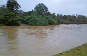 Paras air sungai di Terengganu yang trend turun naik berikutan hujan tidak menentu meletakkan penduduk dalam keadaan bersiap sedia.