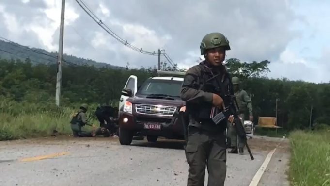 Roadside bombs kill one, injure 20 in Thailand