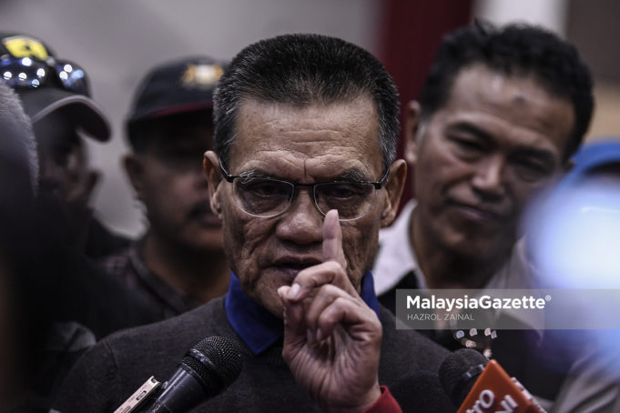 MGF25012019_ADNAN MINUM TEH09 Datuk Seri Adnan Yaakob