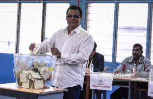 Tan Sri M Kayveas Mengundi di Cameron Highlands