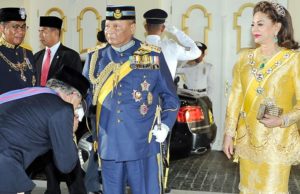 Turunnya takhta sultan kesayangan rakyat