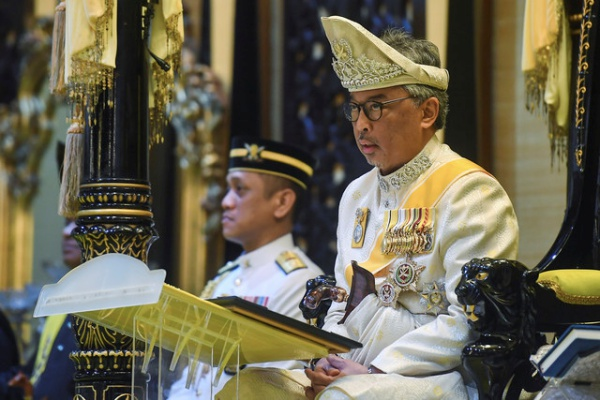 Sultan Pahang Al-Sultan Abdullah Ri'ayatuddin Al-Mustafa Billah Shah yang dipilih sebagai Yang di-Pertuan Agong ke-16 adalah seorang raja yang pendiam dan tidak cerewet sejak zaman muda lagi.