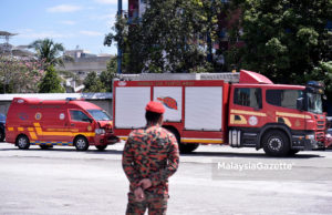 Inkues Adib: Saksi tunjuk pintu kenderaan bomba dipecahkan perusuh
