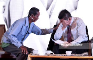SALAHUDDIN MENANGIS! Air Mata Mengalir Ketika Baca Surat Petani