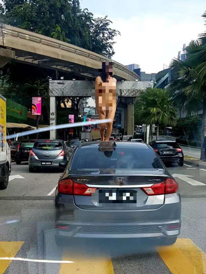 Telanjang di KL 1