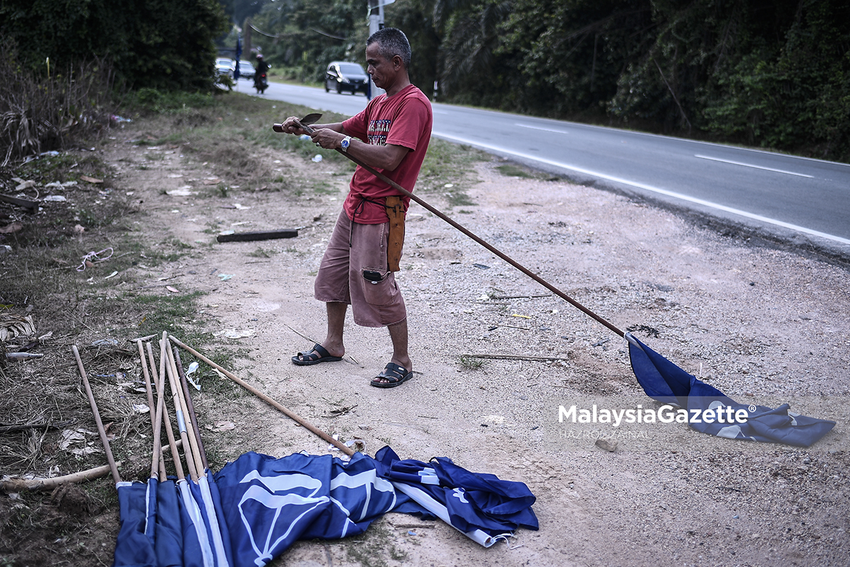 MGF02042019_PASANG BENDERA BN04