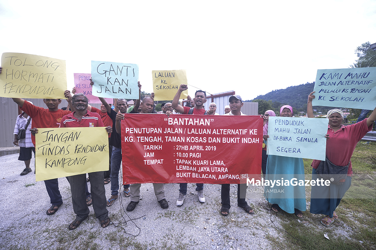 MGF270419_BANTAHAN PENUTUPAN JALAN07
