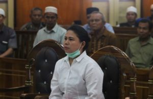 Mahkamah kekal hukuman wanita hina azan