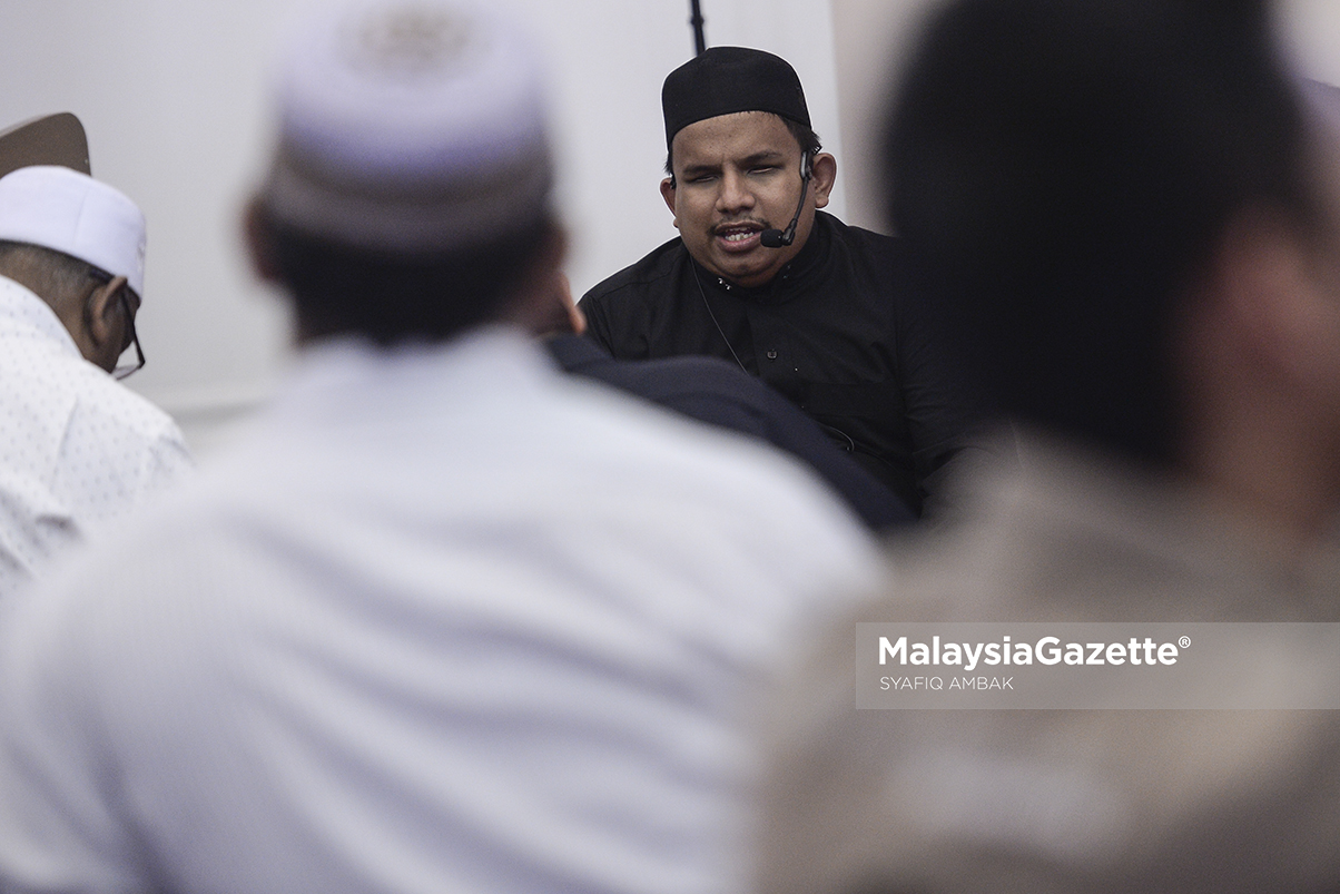 MGF120519_PHOTO ESSAY IMAM BUTA13