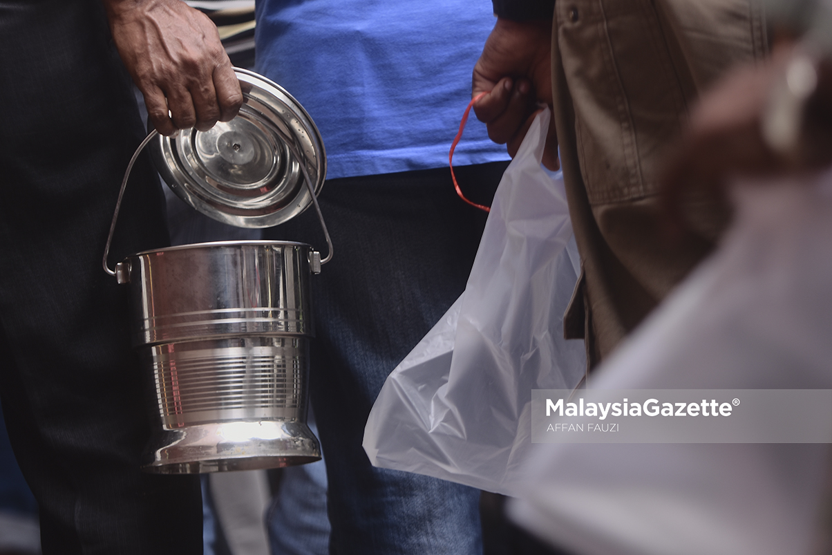 MGF12052019_PHOTO ESSAY BUBUR LAMBUK MASJID INDIA27