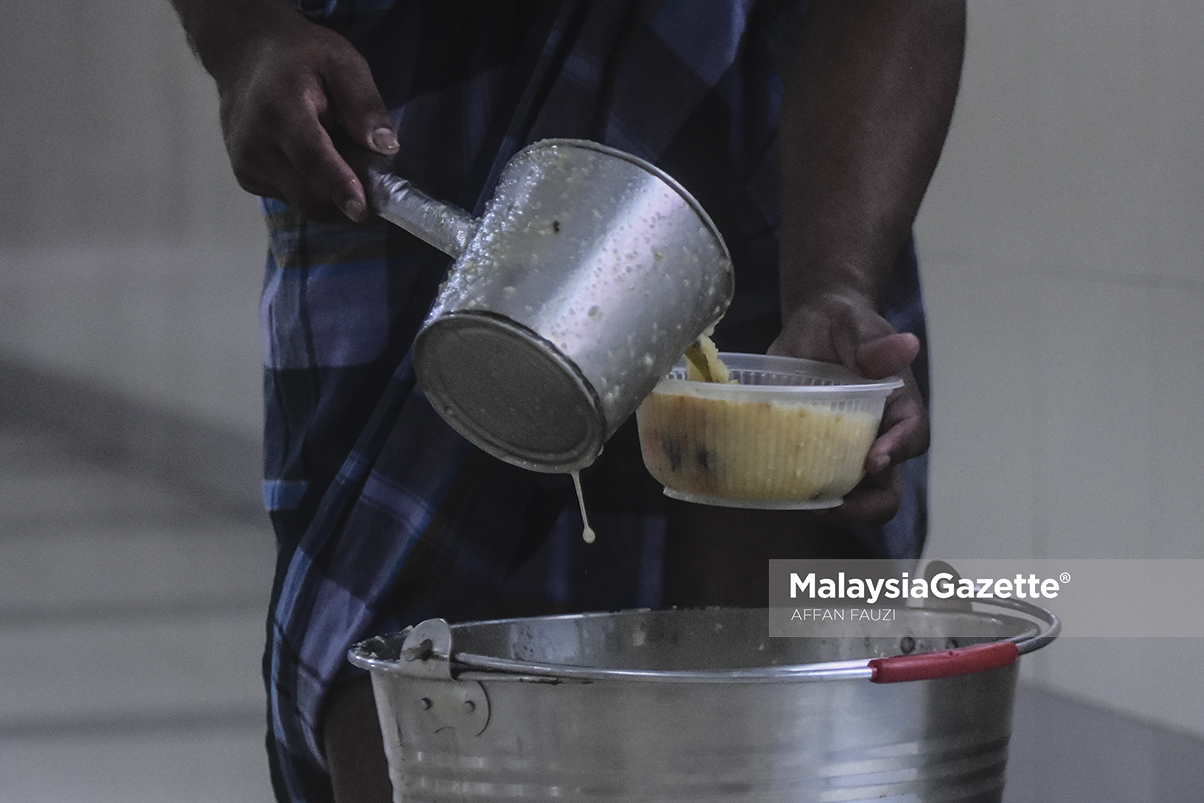 MGF12052019_PHOTO ESSAY BUBUR LAMBUK MASJID INDIA34