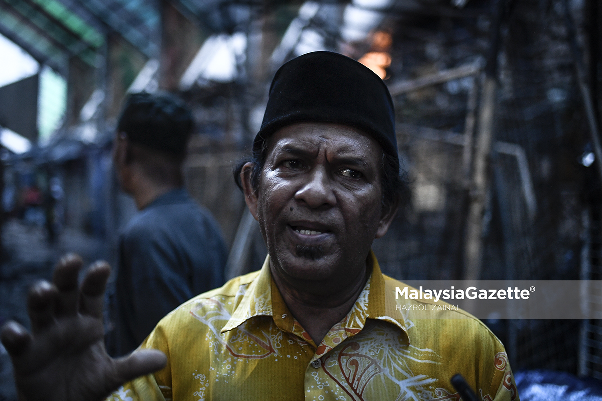 MGF21052019_BAZAR MASJID INDIA TERBAKAR01