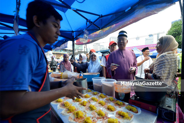 Najib Razak Pergi Bazar Ramadan Kampung Baru