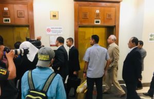 Laungan ‘Bossku’ masih kedengaran di perkarangan mahkamah