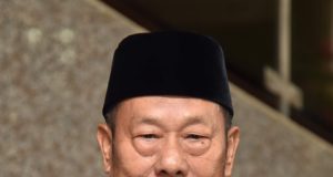 Husain Awang