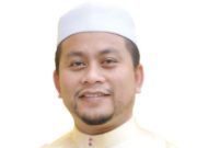 Baik Tun M selesaikan isu UEC daripada PPSMI