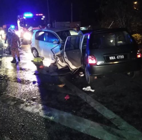 Dua kenderaan model Perodua bertembung mengakibatkan lima maut