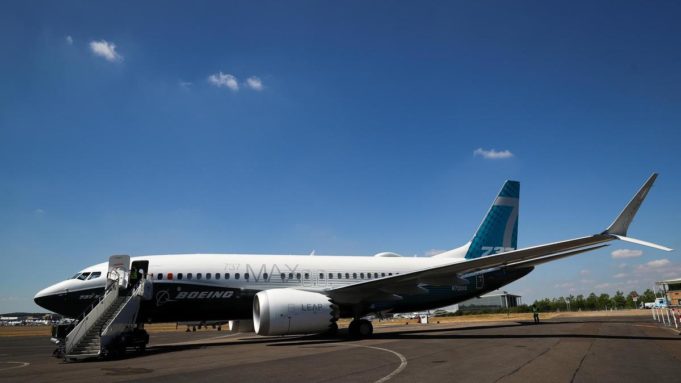 737 MAX