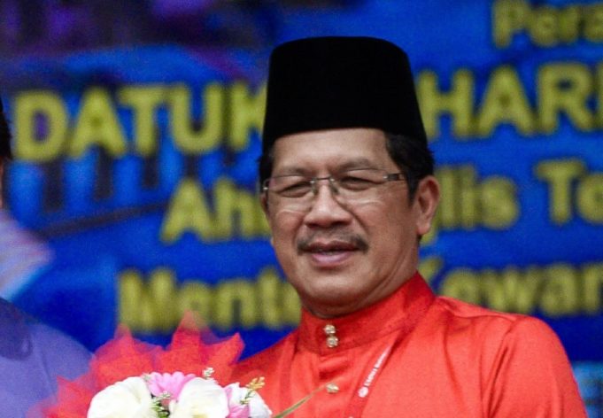 MESYUARAT_UMNO_SABAK_BERNAM_1537353433