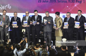Tun M Lancar Strategi Celik Kewangan Kebangsaan 2019-2023