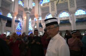 Agong selesai mengerjakan umrah